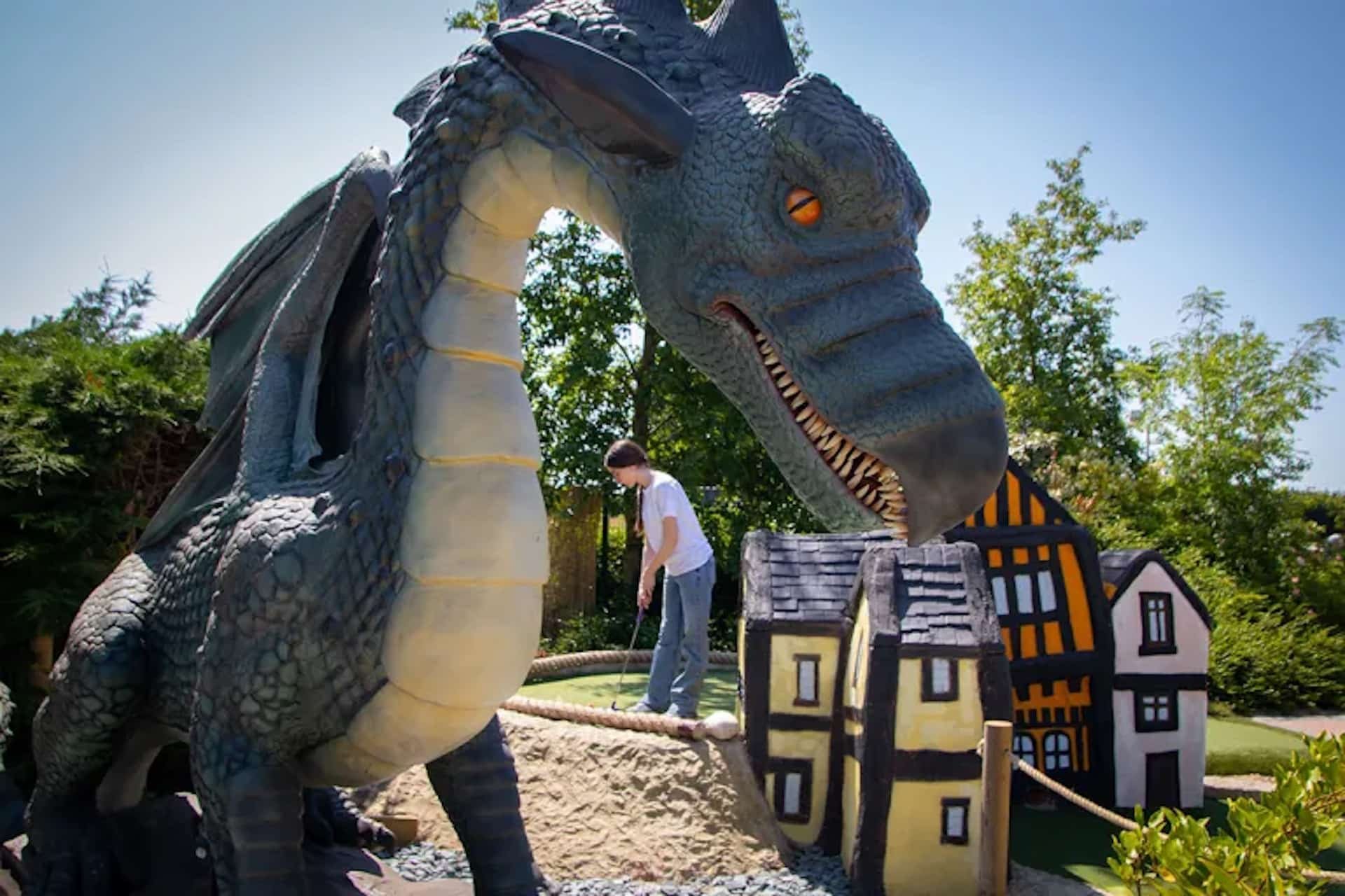 Suffolk Adventure Golf - Dragon