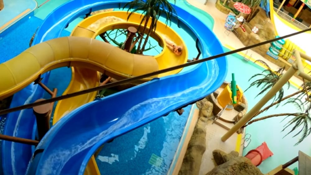 Sandcastle Waterpark - Indoor Waterslides