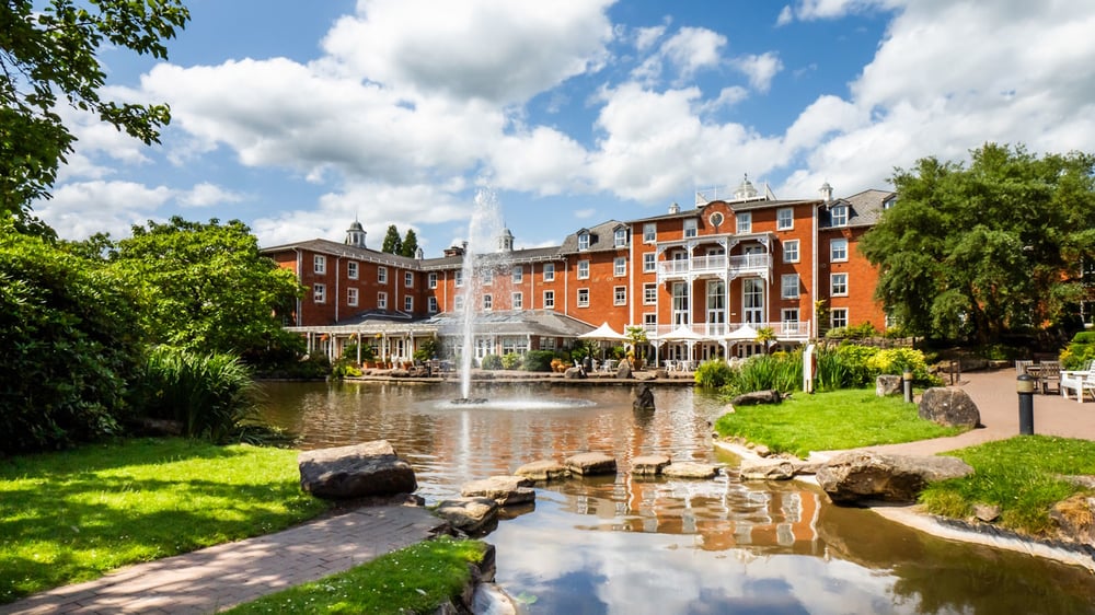 Alton Towers Resort Hotel Exterior with Fountain