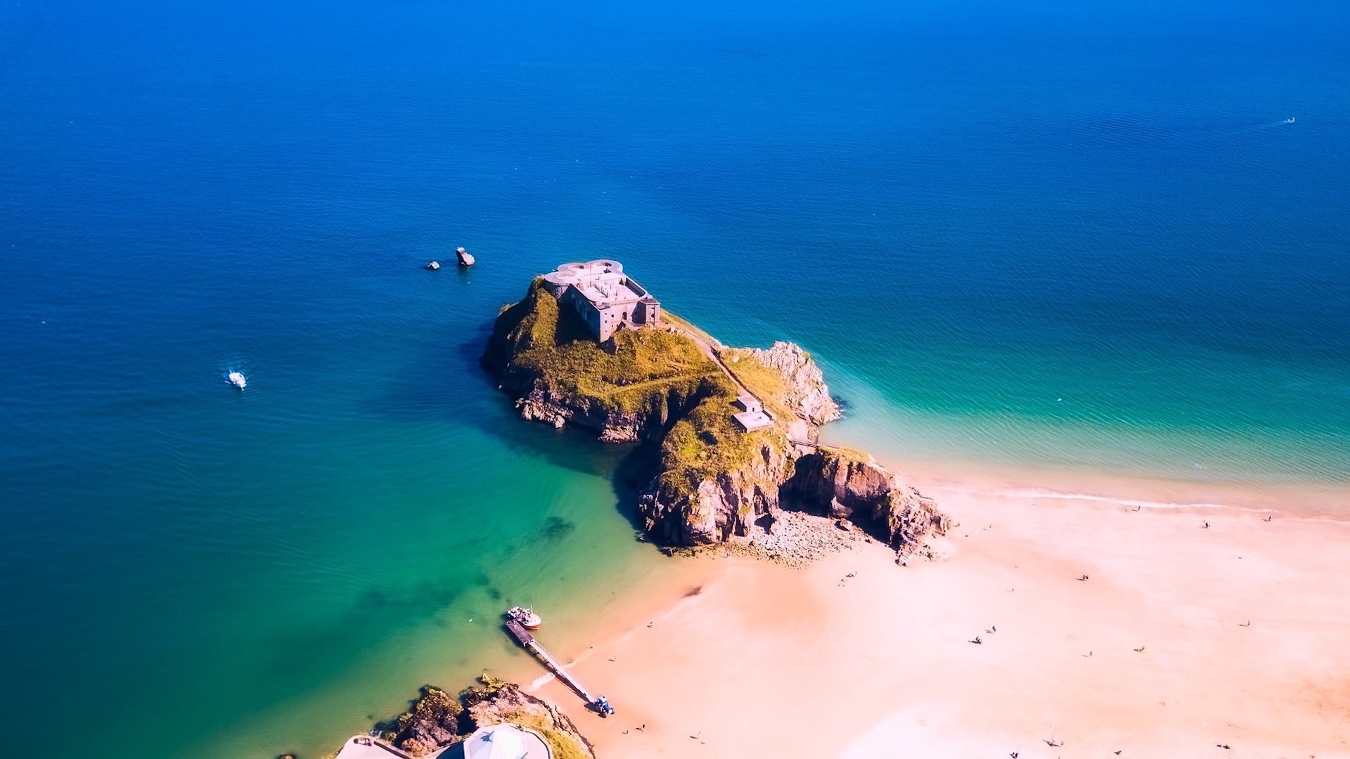 Pembrokeshire Coast Path - Tenby Fortress
