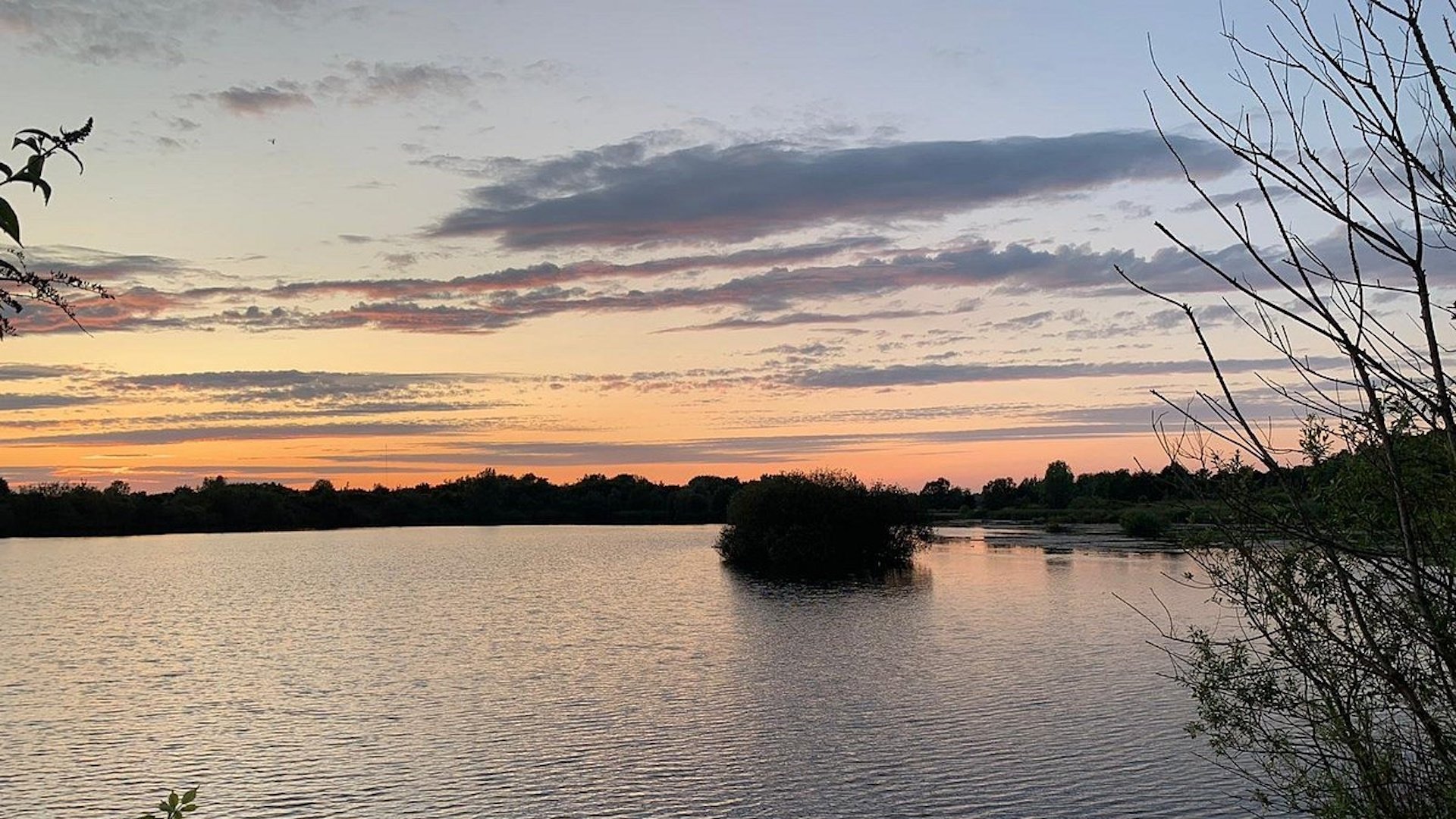 Cliff Lakes - Sunset Views Across the Lake