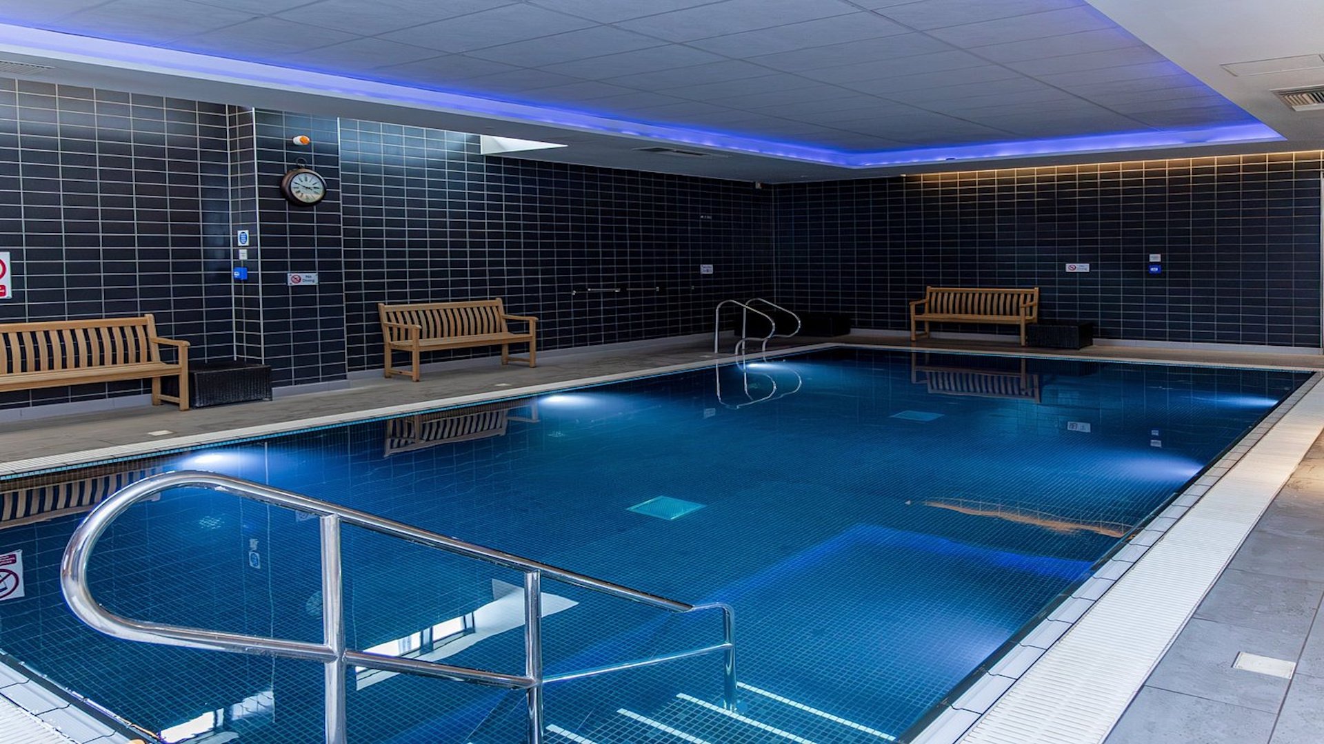 Crowne Plaza Hotel Pool