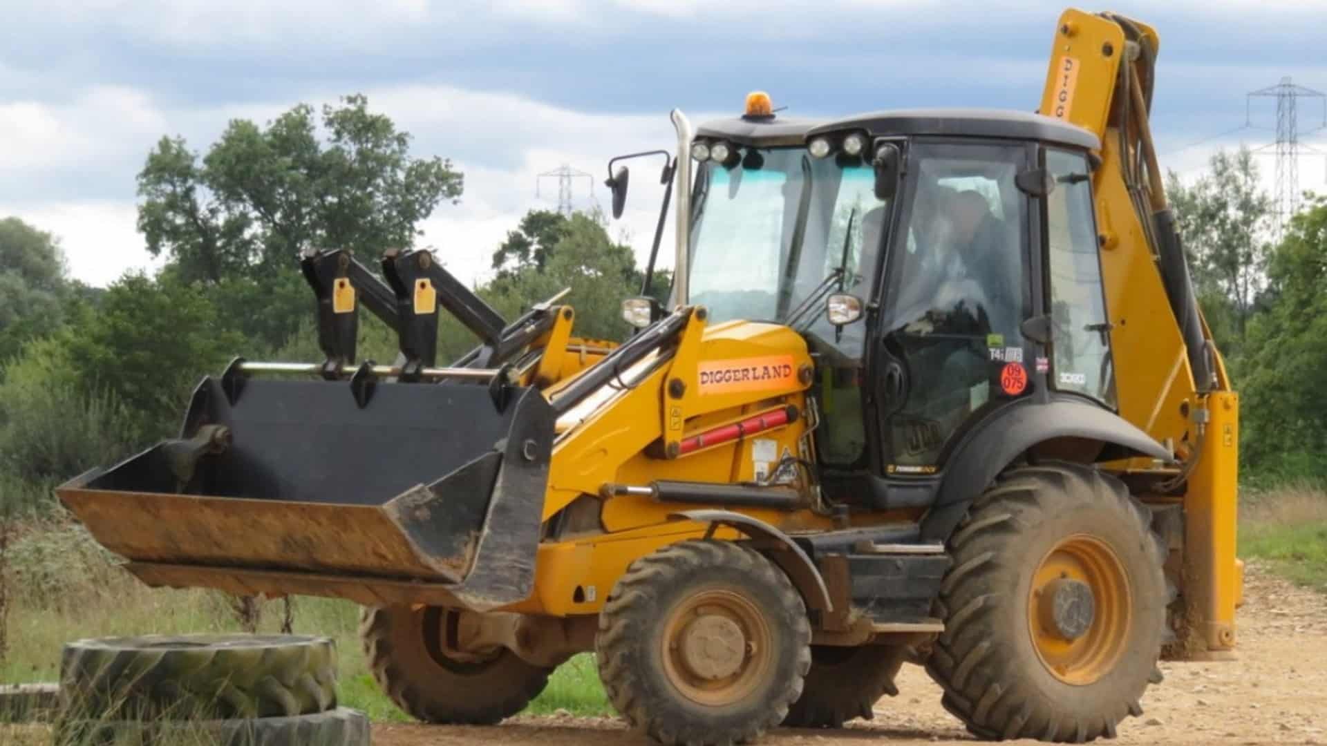 Diggerland Devon - JCB Driving
