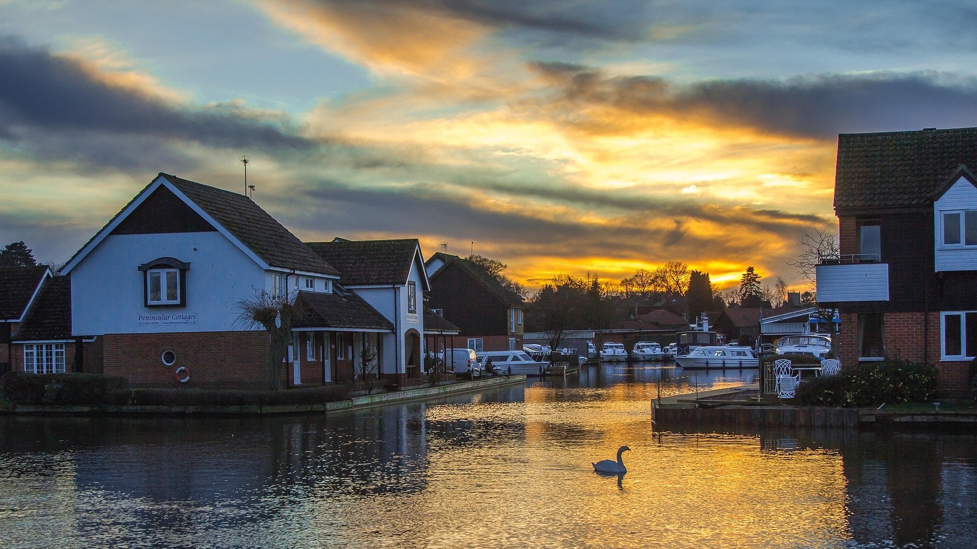 Bure Valley Railway - Wroxham Capital of the Norfolk Broads