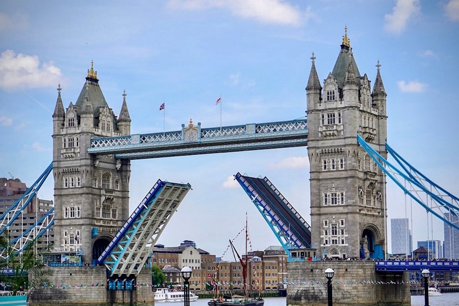 Landmarks Near Me