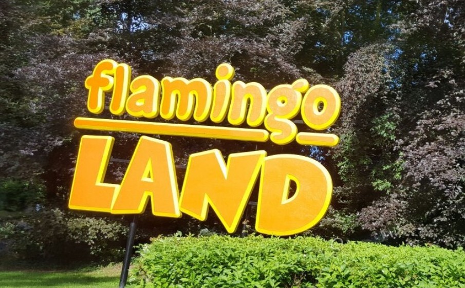 Flamingo Land Logo