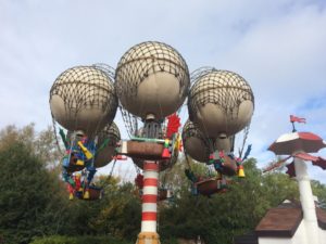 Legoland Windsor Resort - Balloon School Ride
