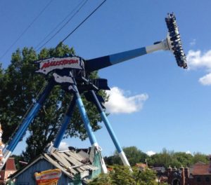 Maelstrom - Drayton Manor Theme Park