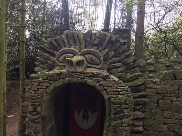 The Forbidden Corner - Secret Door The Forbidden Corner - Secret Door