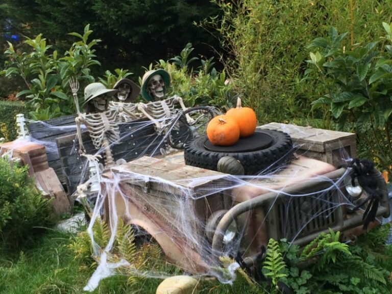 Chessington World of Adventures Resort - Halloween Theming Chessington World of Adventures Resort - Halloween Theming