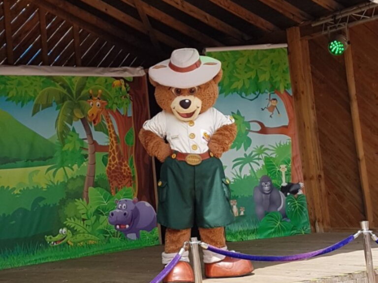 Crealy Theme Park and Resort - Buddy Bear Crealy Theme Park and Resort - Buddy Bear