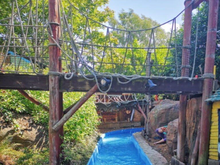 Sundown Adventureland - Jolly Pirate Boat Ride Sundown Adventureland - Jolly Pirate Boat Ride