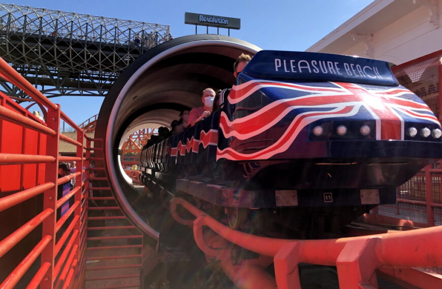 Blackpool Pleasure Beach - Big One Train