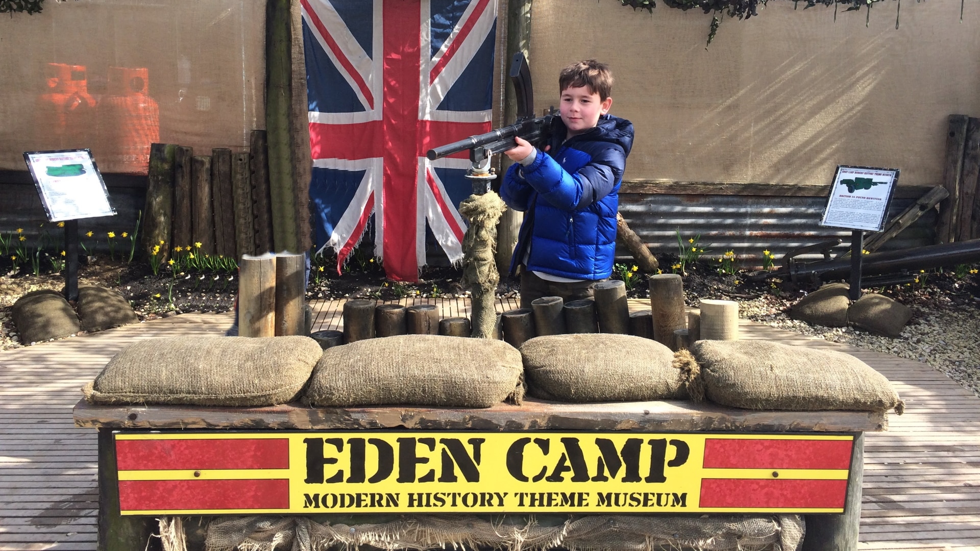 Eden Camp Modern History Theme Museum - Machine Gun