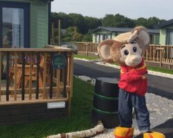 Save Over 50% on Gulliver's Theme Parks Stay and Play Packages Gullivers Valley - Lost World Lodge