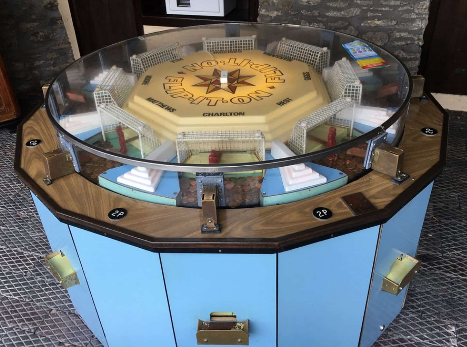 Watermouth Family Theme Park and Castle - Classic 2p Machine