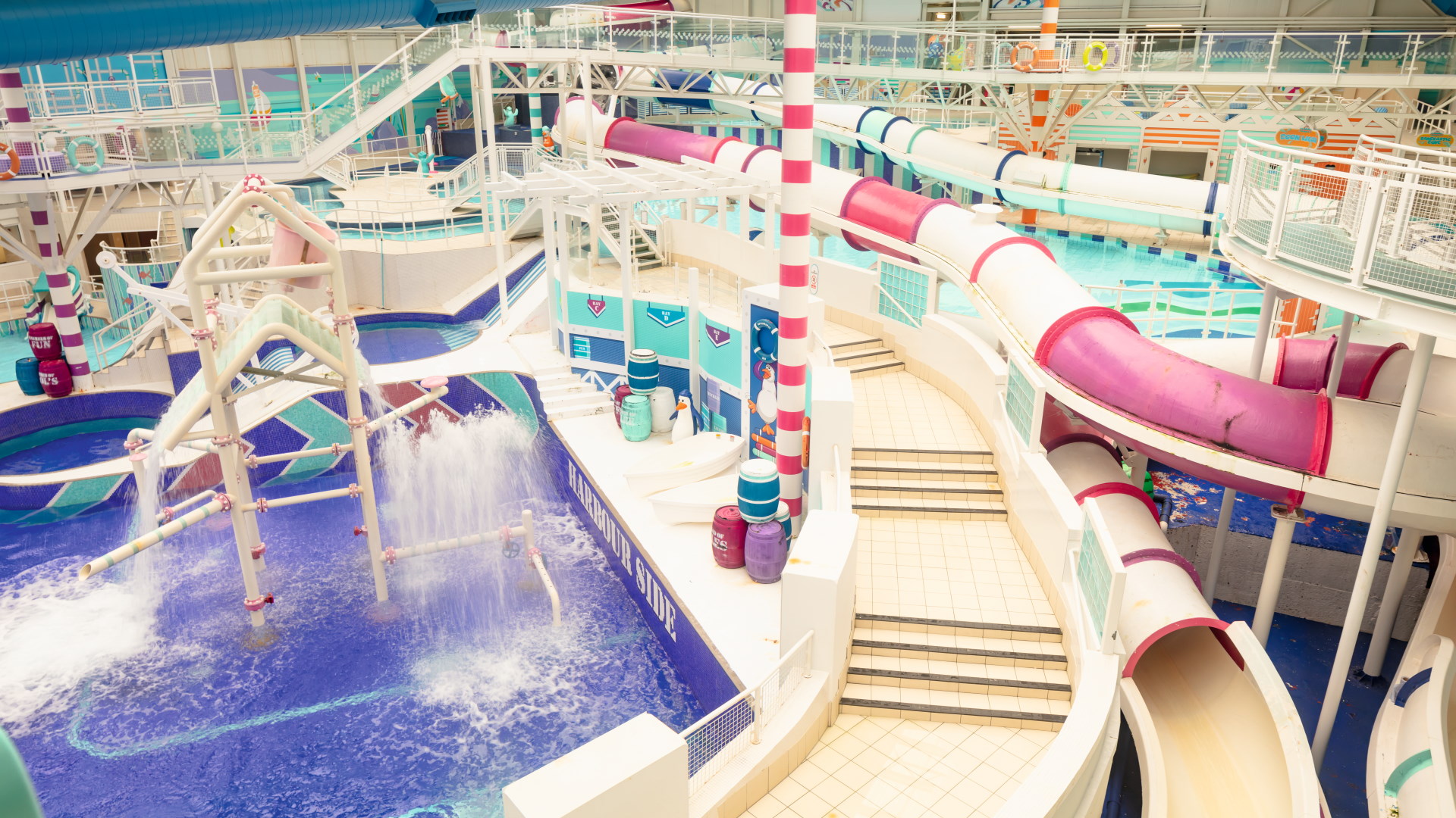 UK Waterparks Attractions Near Me