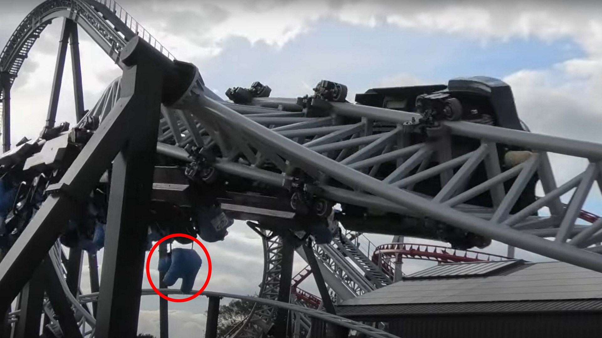 Inversion - Dummy Falls From Ride Highlighted