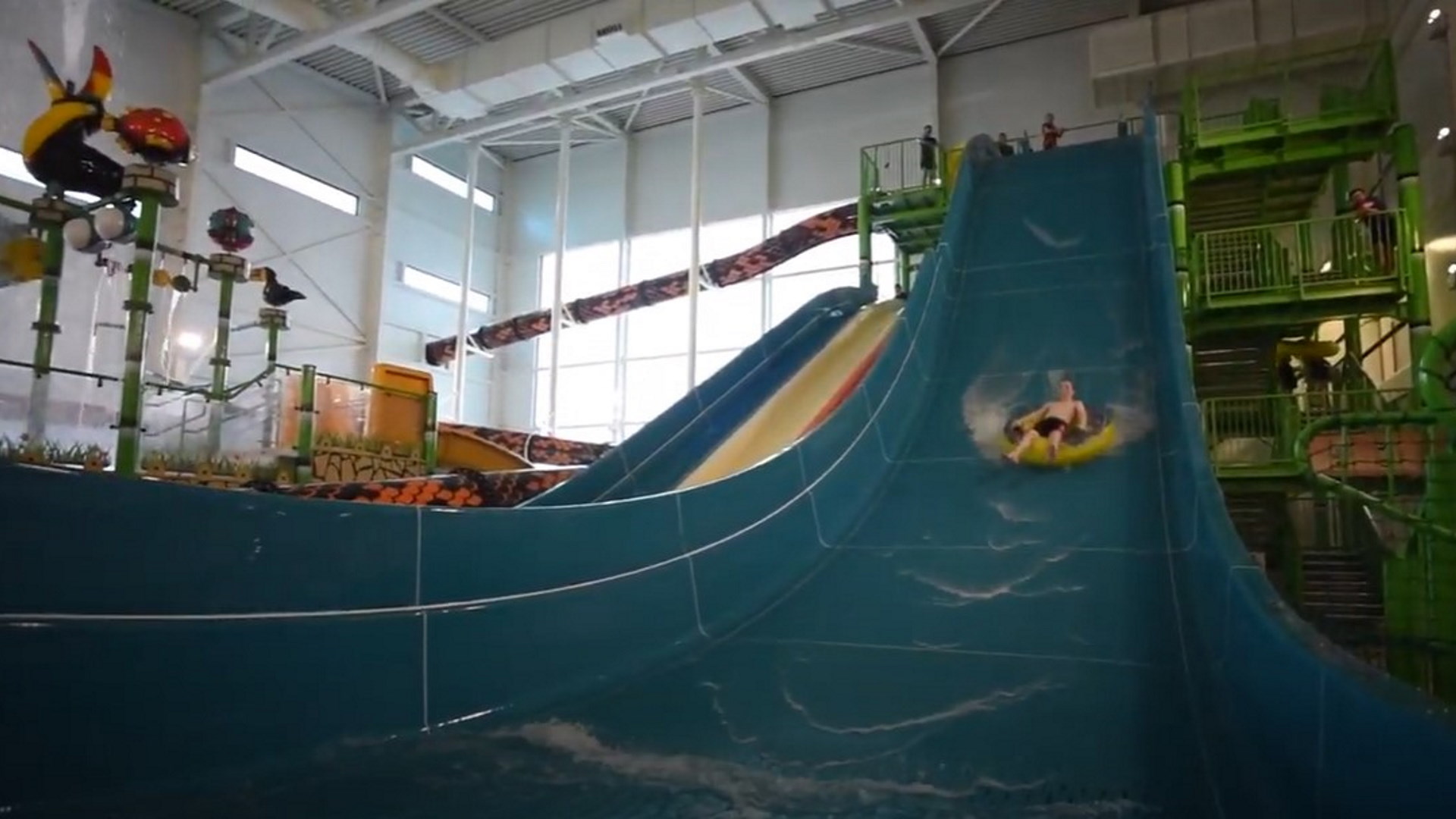 UK Waterparks Attractions Near Me