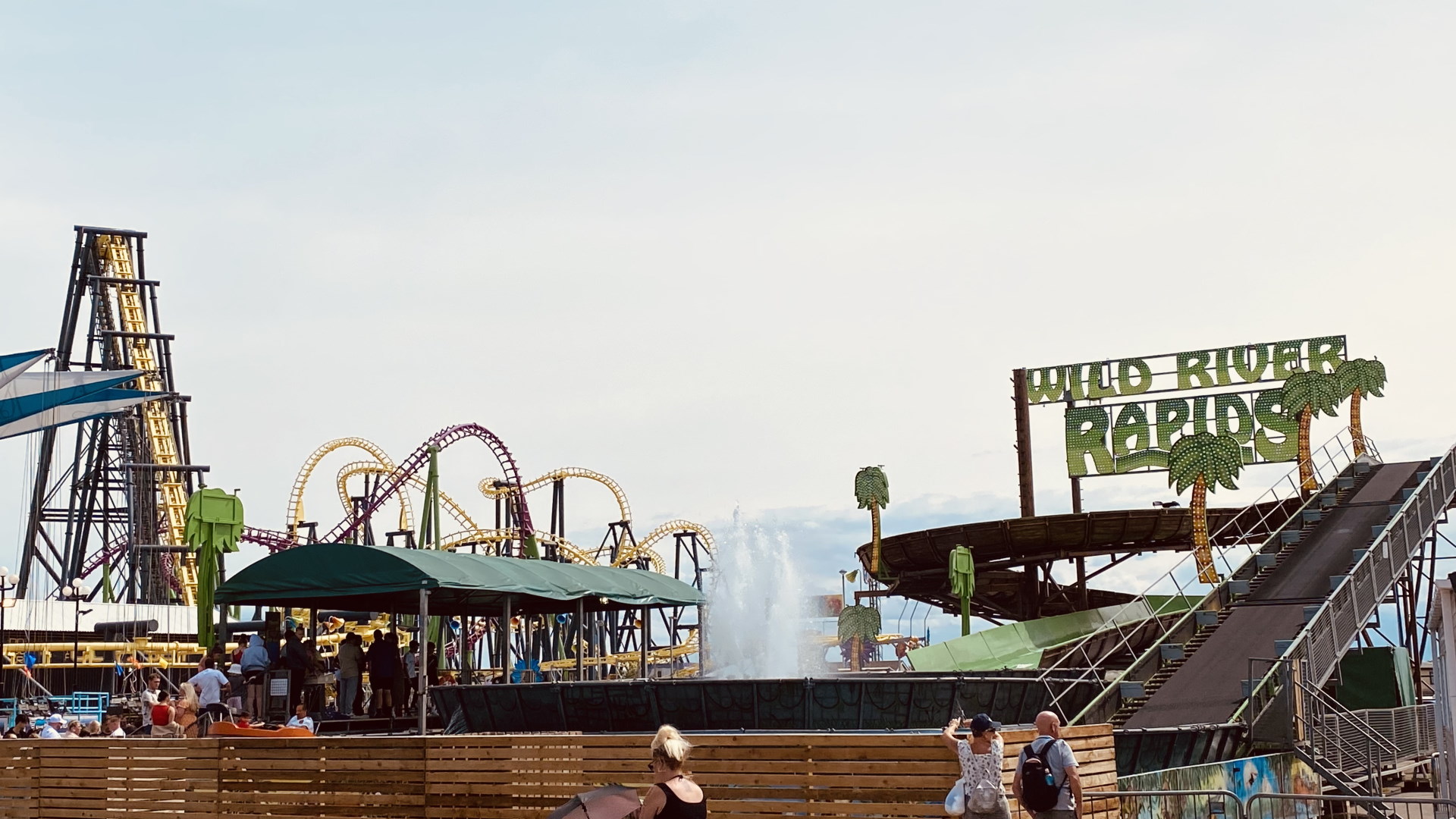 Fantasy Island - Wild River Rapids