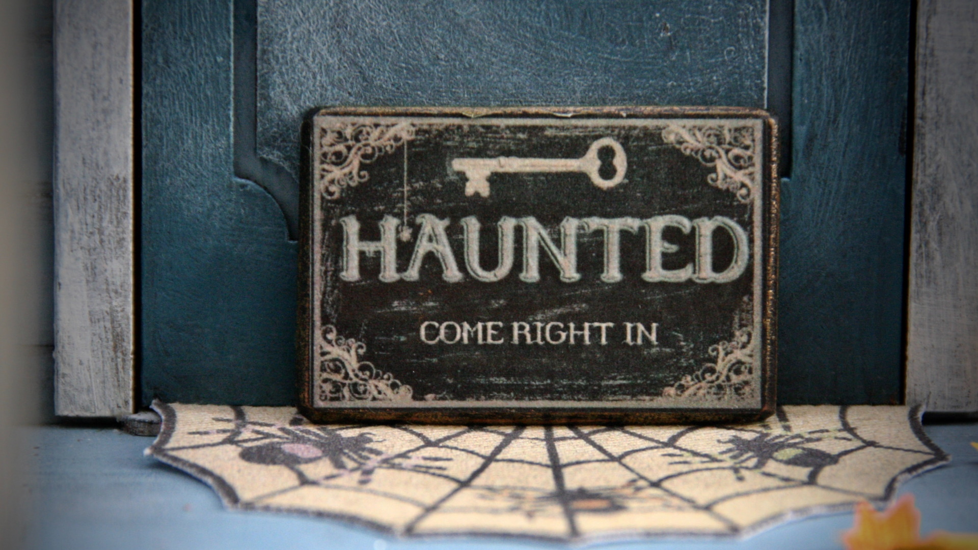 Halloween Haunted Sign