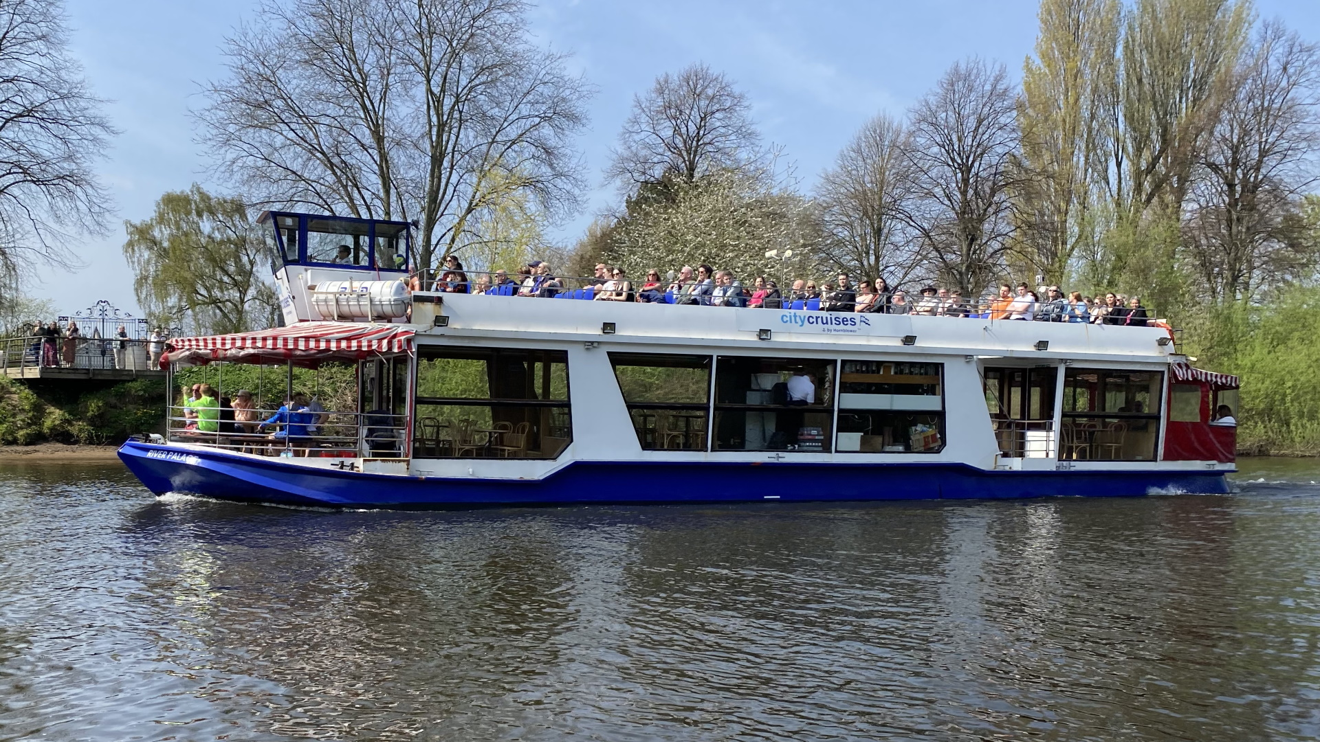 City Sightseeing York - City Cruises Boat