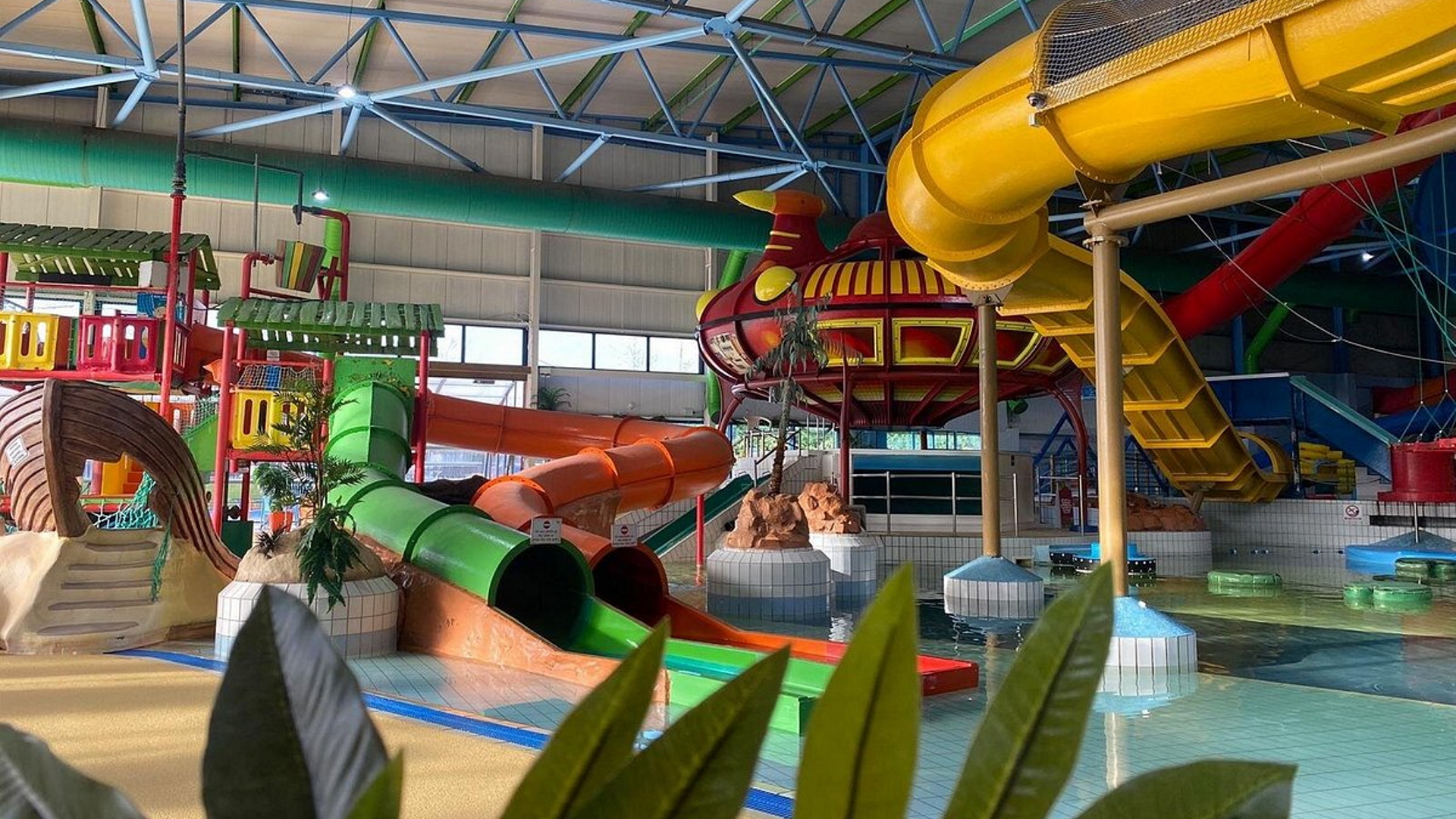 Waterworld - Indoor Water Slides