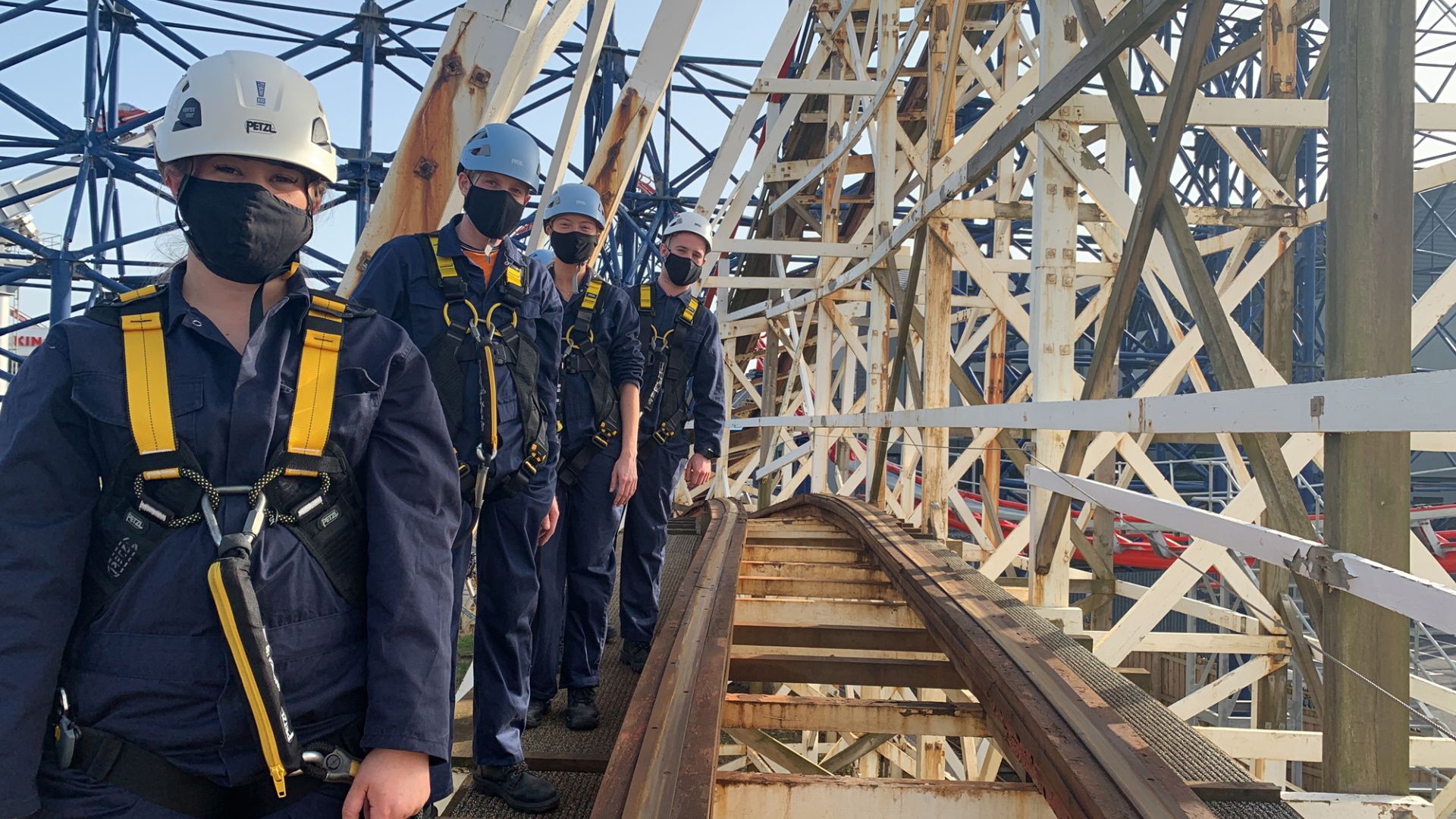 Blackpool Pleasure Beach - Walk The Woodie
