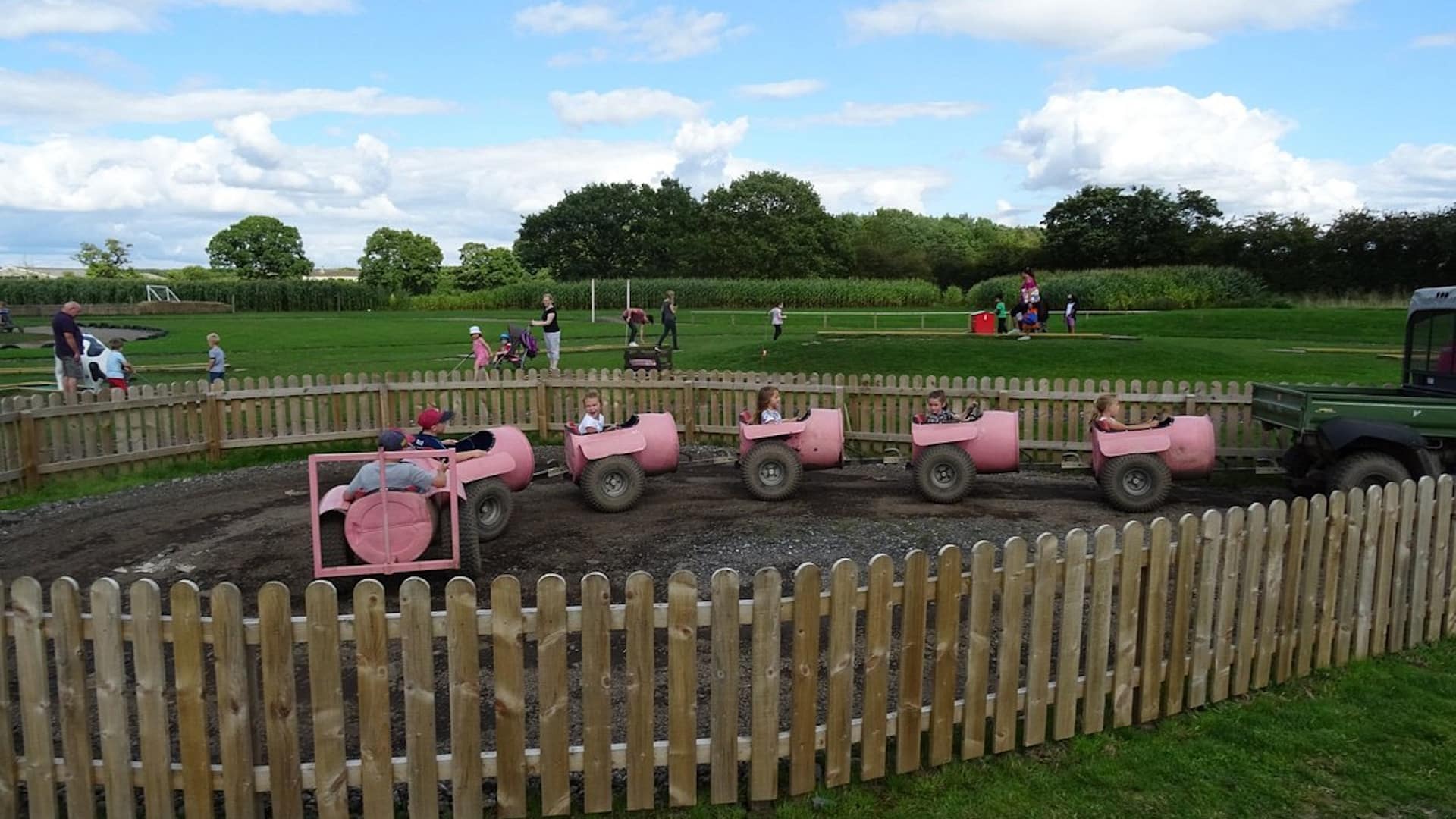 Piglets Adventure Farm - Childrens Barrel Ride