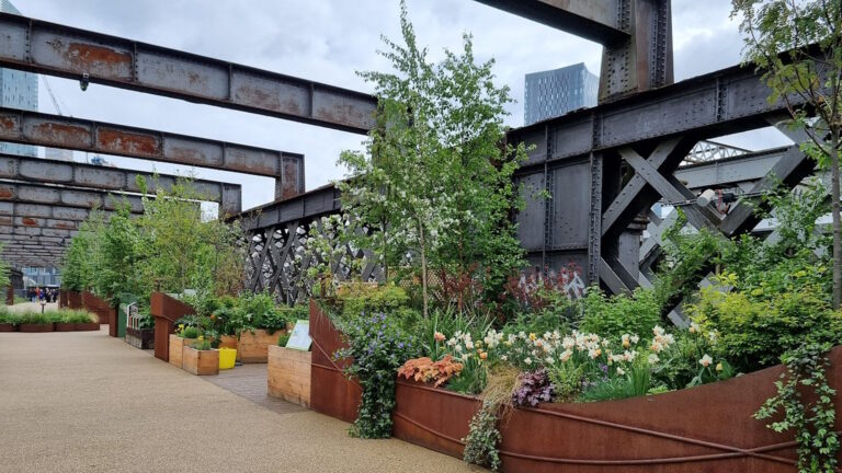 Castlefield Viaduct Flowers 768x432