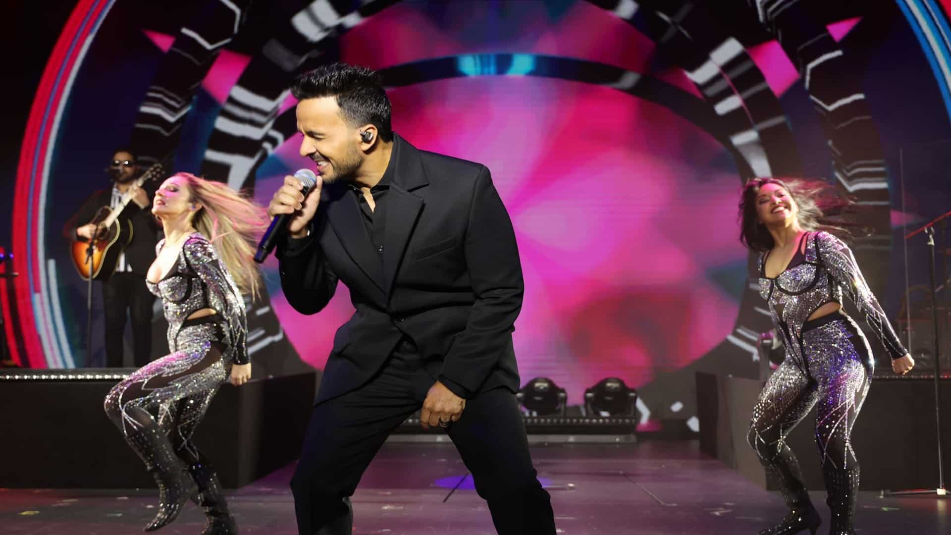 Luis Fonsi performing at Norwegian Viva Christening