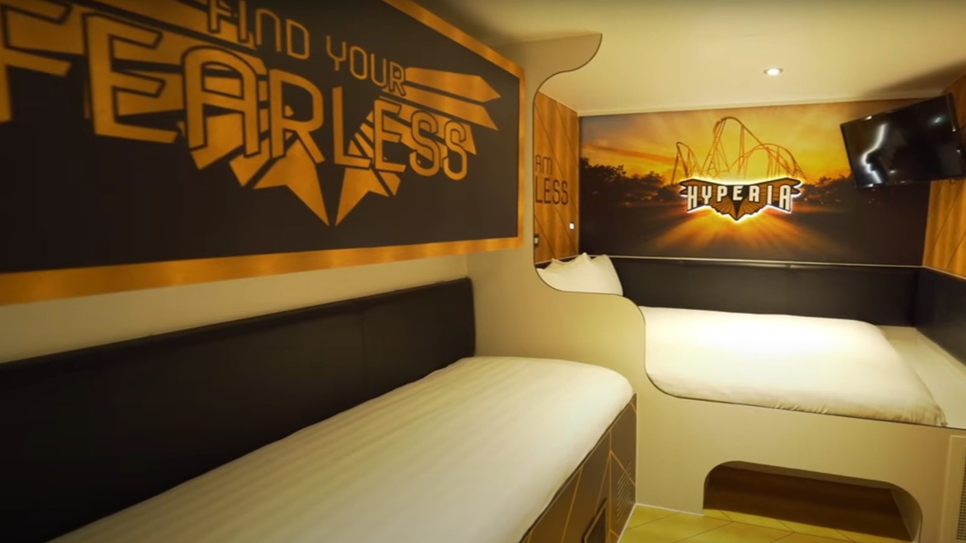 Hyperia Themed Room - Thorpe Park Resort