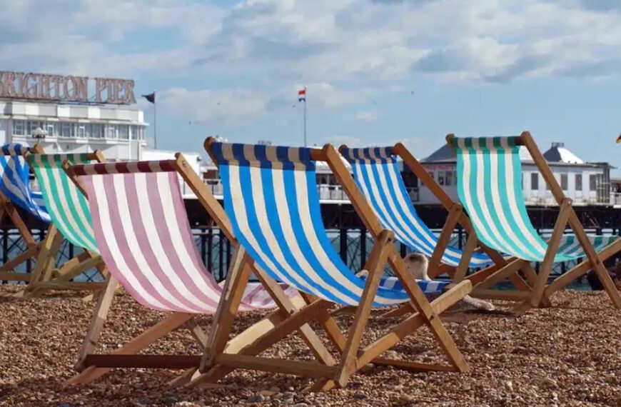 Travelodge - Deck Chairs on Brighton Beach
