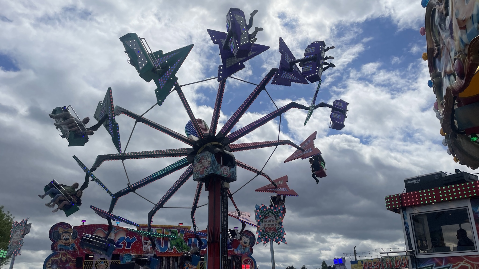 The Web Adventure Park - Paratrooper