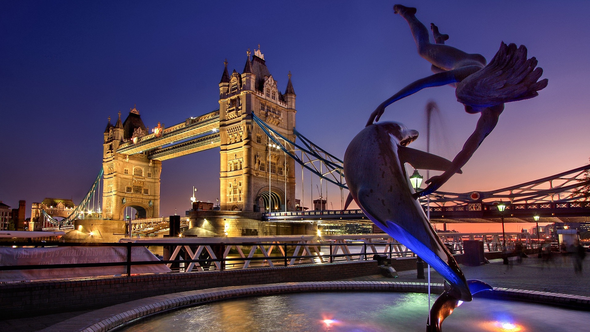 Londons Hidden Gems - Race Across the World - The Experience