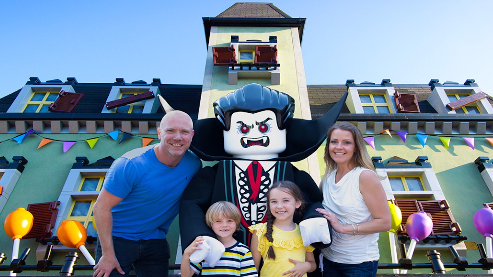 Legoland Windsor Resort - Haunted House Monster Party