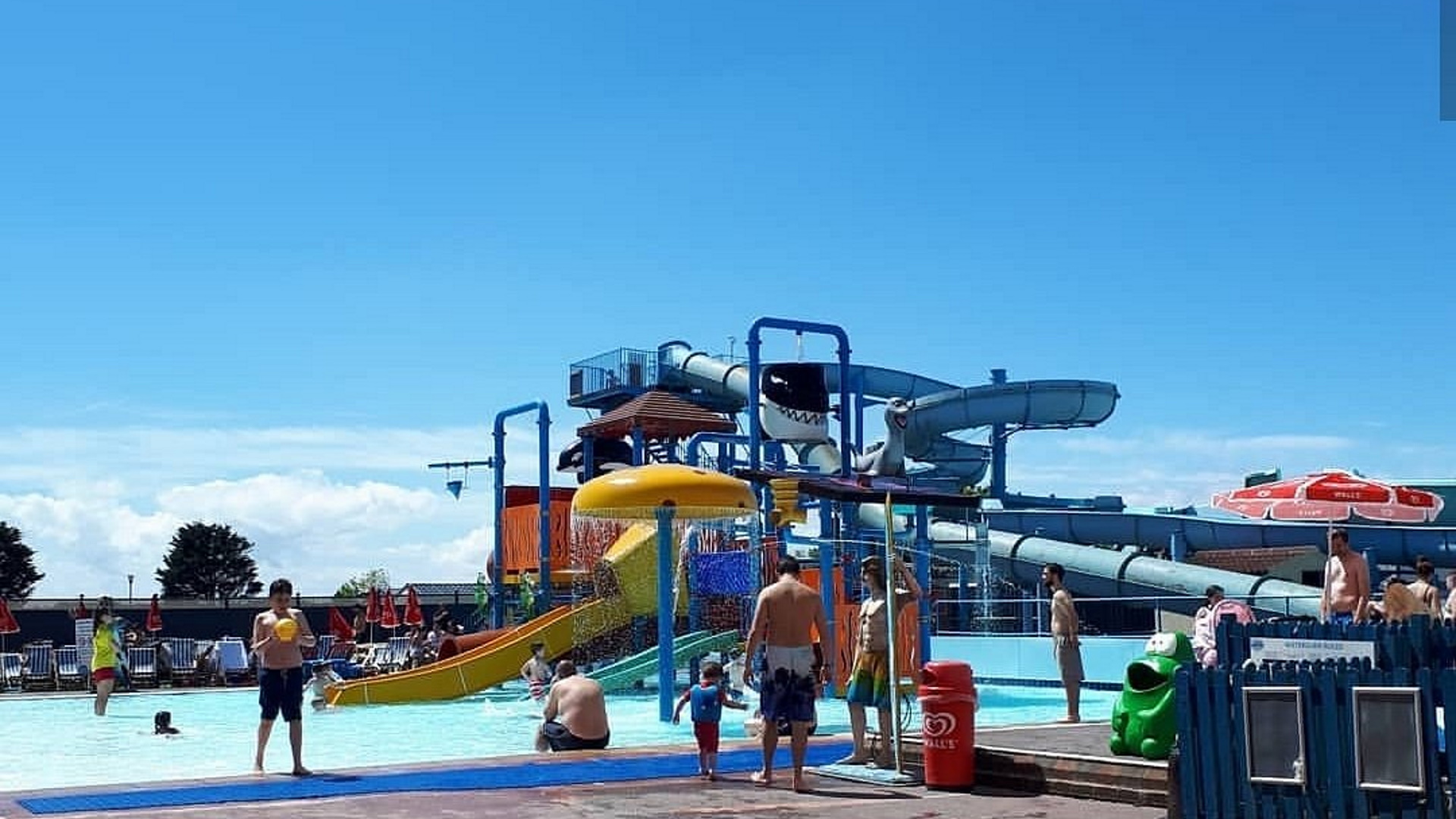 Brean Splash Waterpark - Seaside Pool