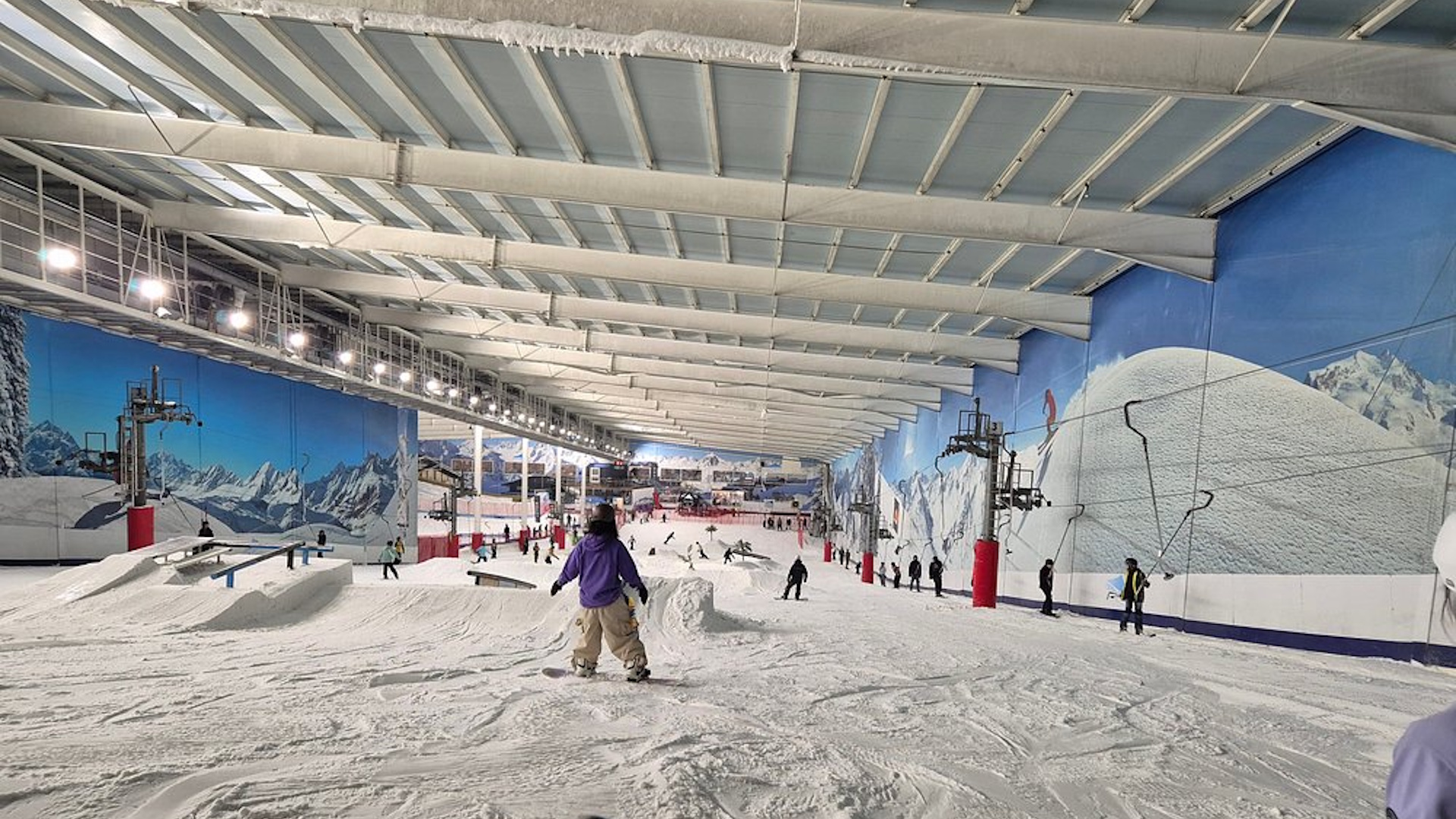 The Snow Center Hemel Hempstead - Snowboard on Real Snow