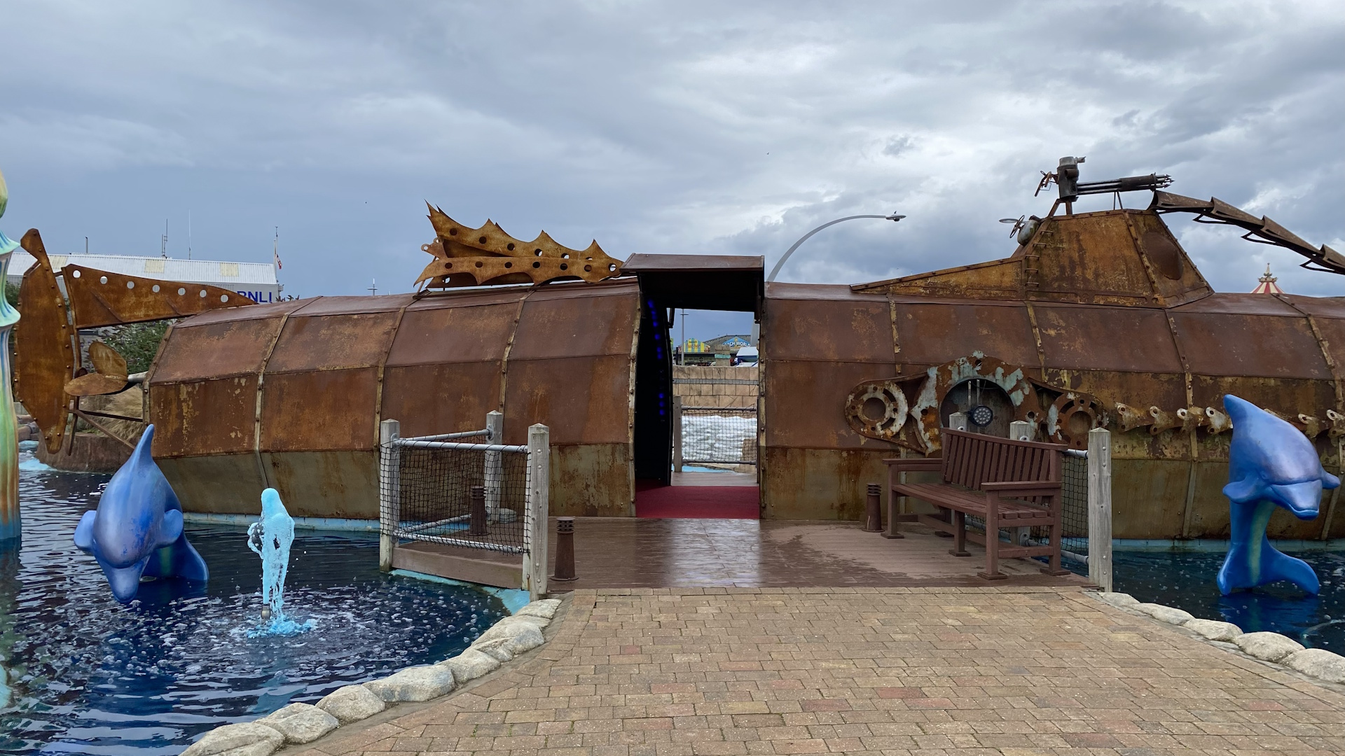 Atlantis Adventure Golf - Submarine